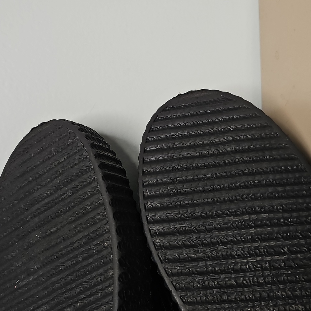 Women's Black Platform Sneakers - Picture 11 of 16